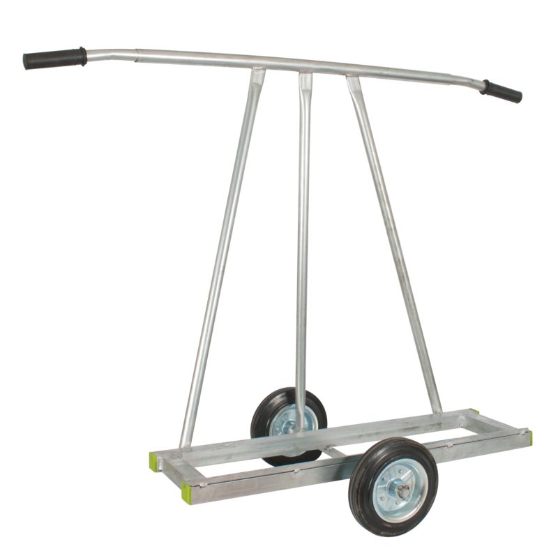 Carro transporta placas